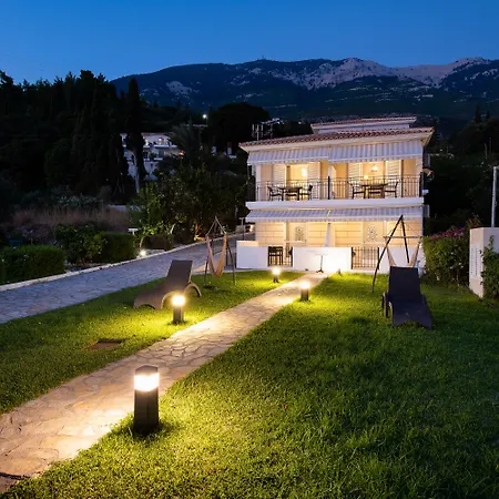 Barefoot Contessa Hotel 2*