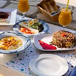 Barefoot Contessa 2* Lourdata (Kefalonia)